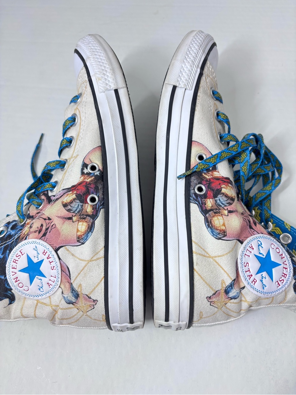 Wonder Woman High-Top Converse Sneakers Women’s 9 Men’s 7 Like New - Picture 7 of 11